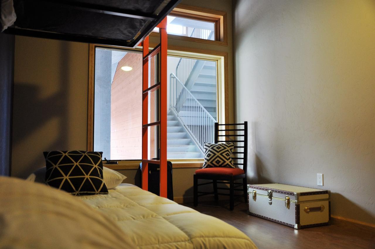 Хостел The Bunkhouse Minturn Екстер'єр фото