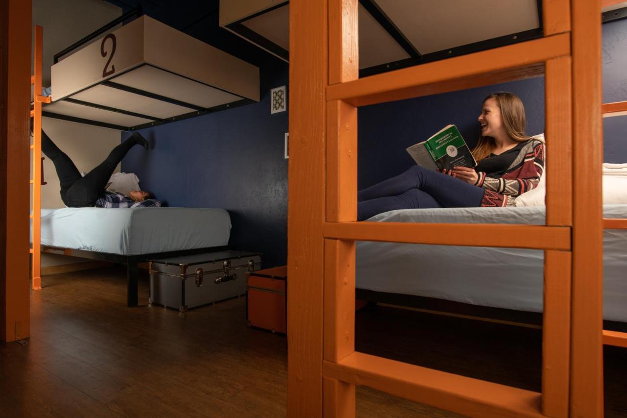 Хостел The Bunkhouse Minturn Екстер'єр фото